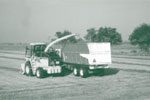 Loonbedrijf Kennes foto gras hakselen uit de oude doos